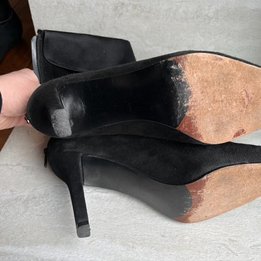 ** Stuart Weitzman Black Stretchy Heeled Ankle Boots Suede Size 10 Back Zip - Picture 8 of 11